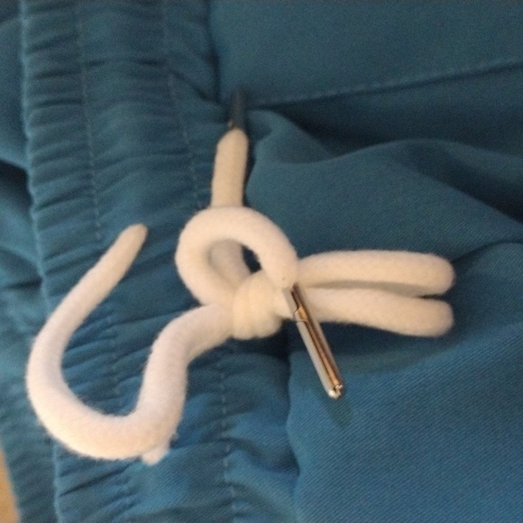 Women’s Blue Scrub Style Pants – Size S, Stylish & Comfortable - Picture 2 of 5